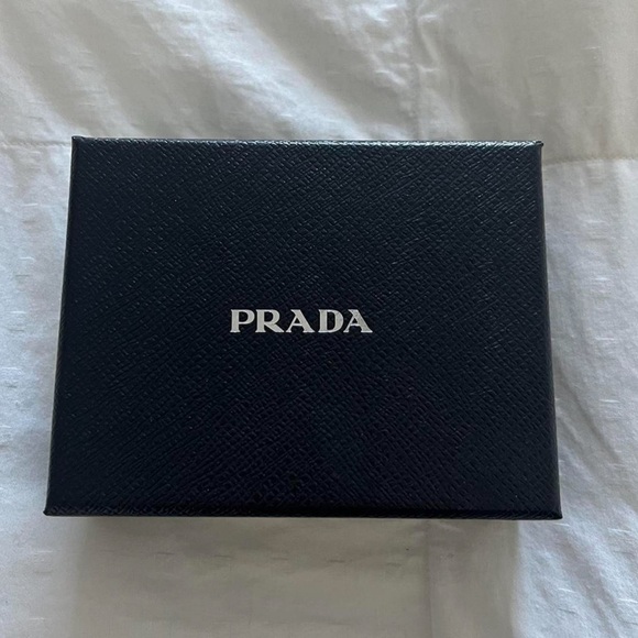 Prada Wallet - Picture 3 of 6